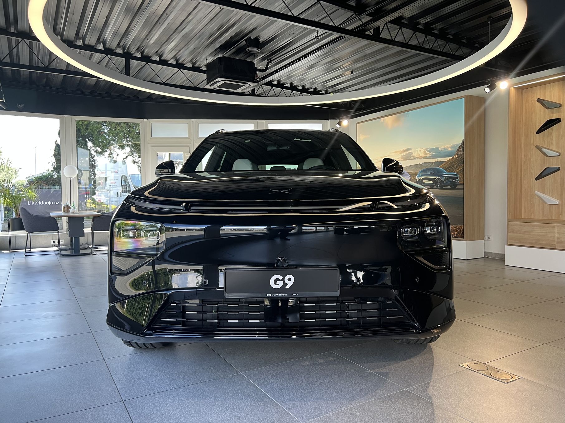 Xpeng G9