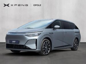 Xpeng X9