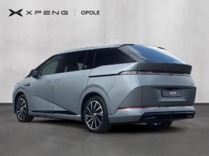 Xpeng X9